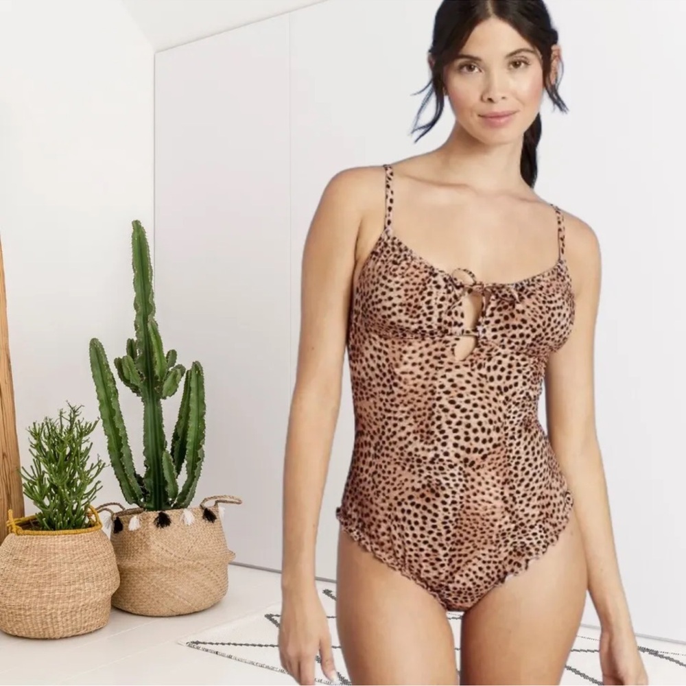 Shade & Shore Women's Long Torso Animal Print One Piece Swimsuit Cheeky Ruffle